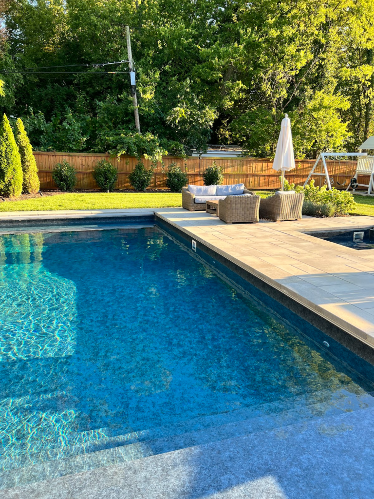 Blogger Amanda Seibert's Hamptons Style Pool